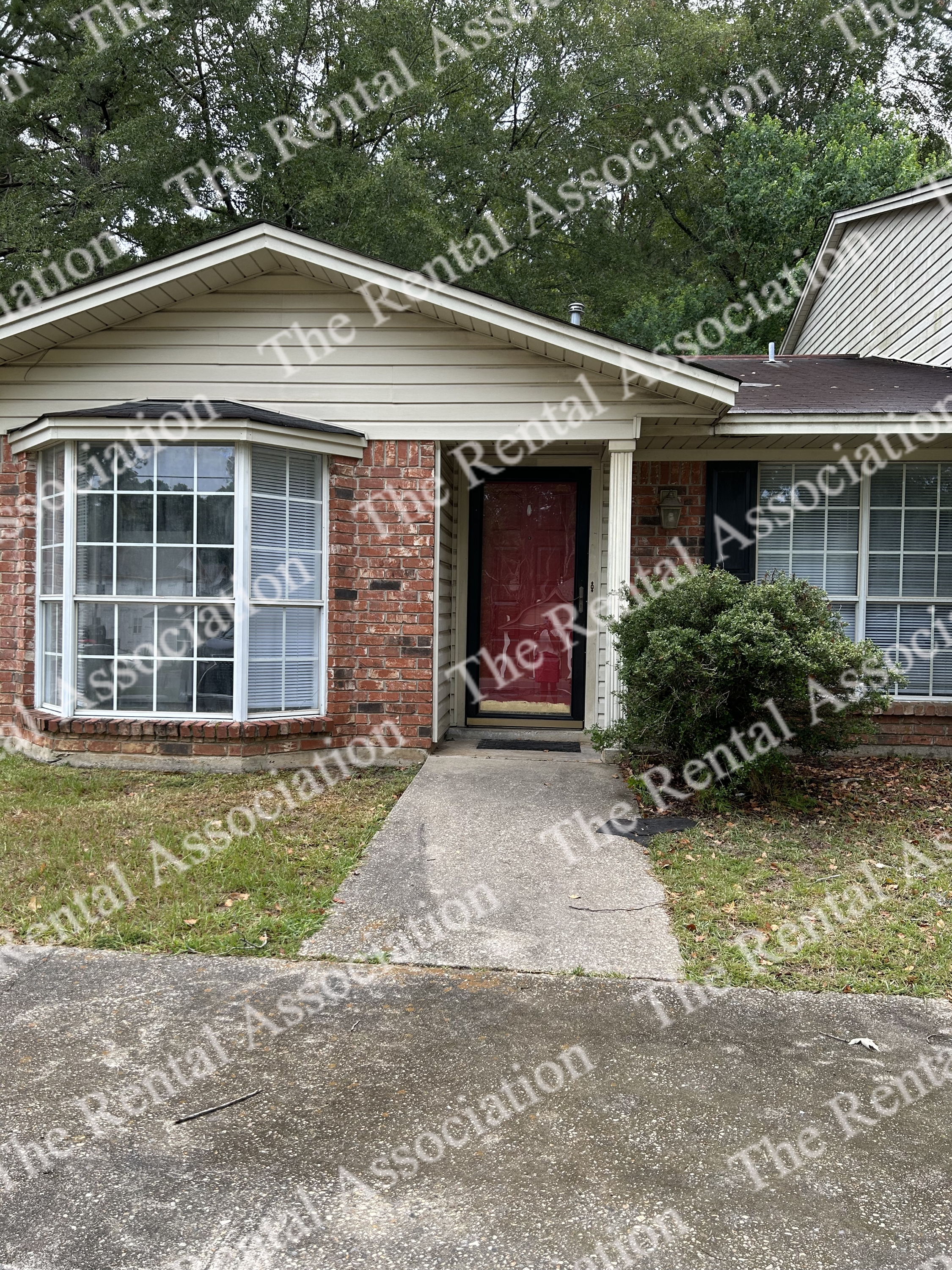 207 South Maple Street