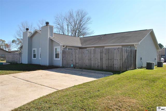 300 Woodale Drive, Apt. A