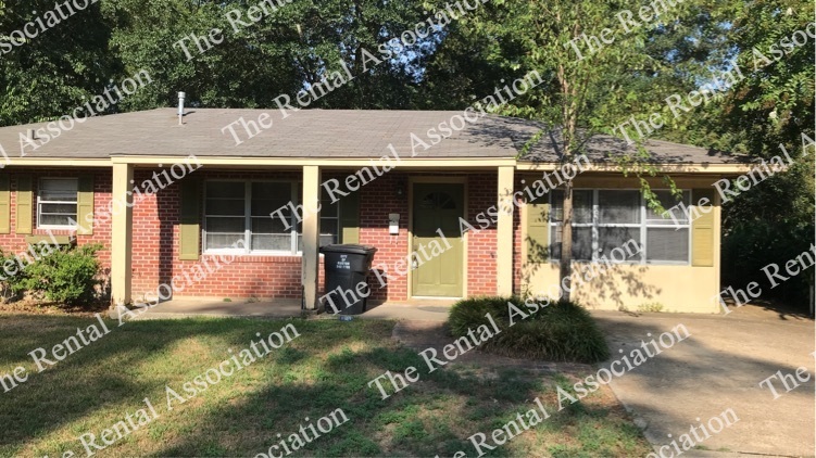 709 Center Street