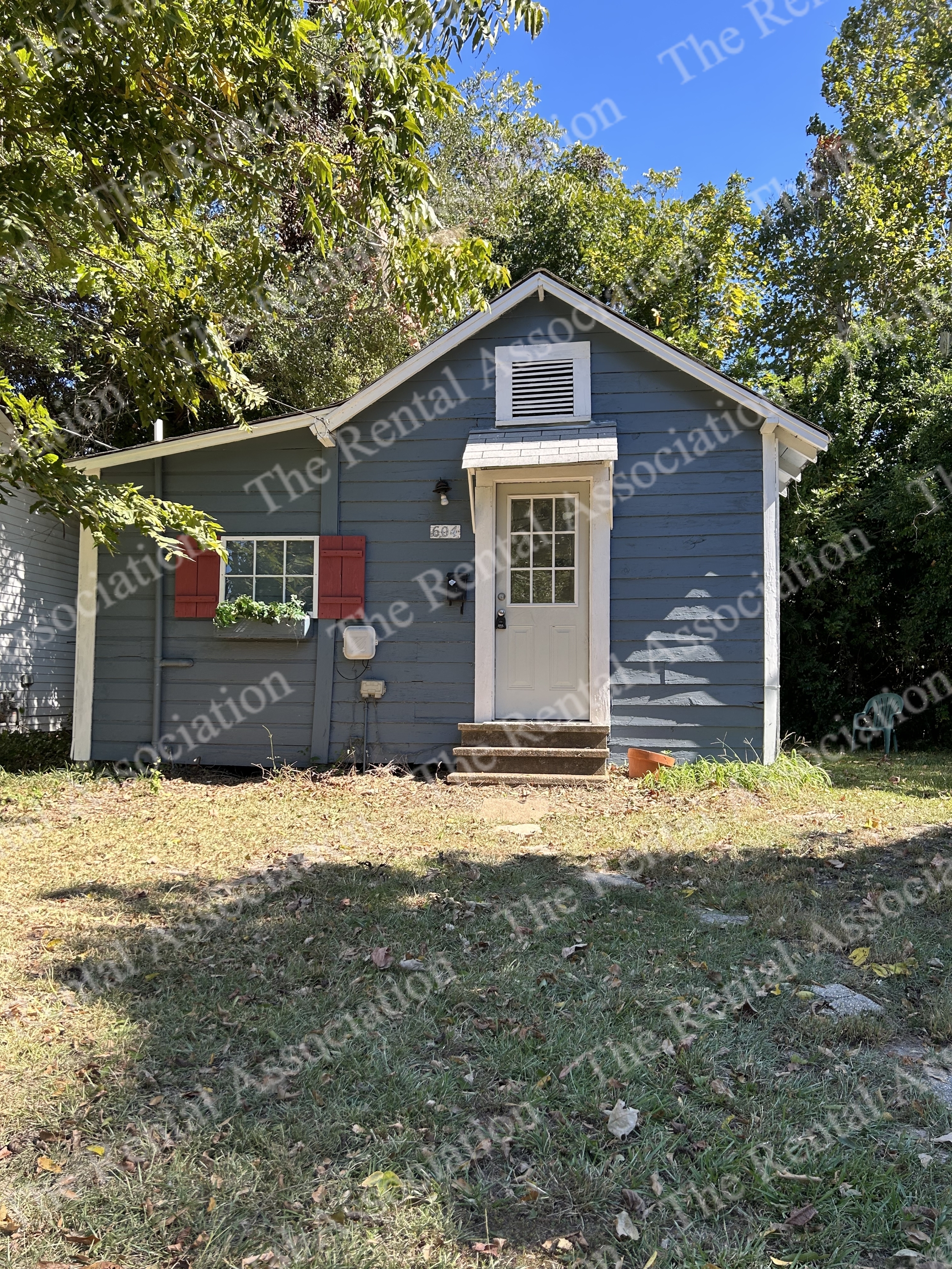 604 Evans Street